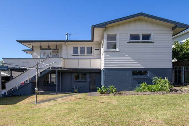 37 Mason Street New Lynn_2