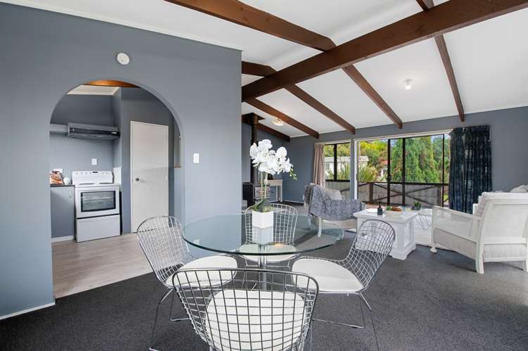 4 Cypress Place Owhata_4