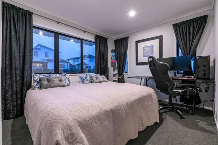 131 Bonair Crescent Silverdale_17