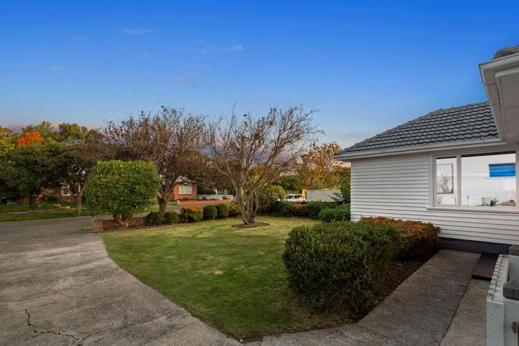 39 Charlcott Street Burnside_13