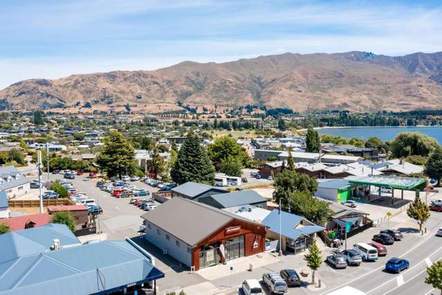 45 Ardmore Street Wanaka_2