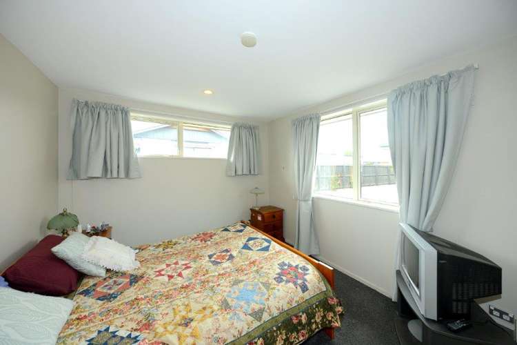 2/14 Brynley Street Hornby_6