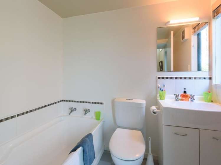 19h Kabul Street Khandallah_9