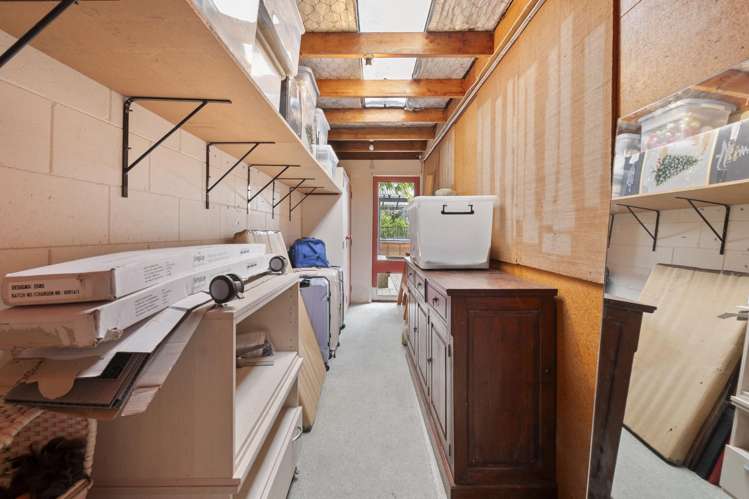 28 Moerangi Street West End_34