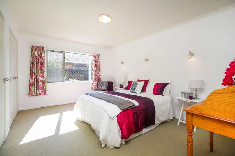 12 Vinograd Drive Te Atatu Peninsula_25