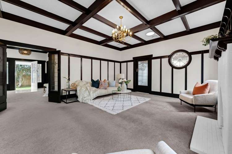 187 Green Lane West_4