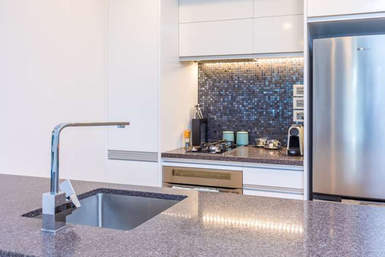 206/10 Lion Place Epsom_12