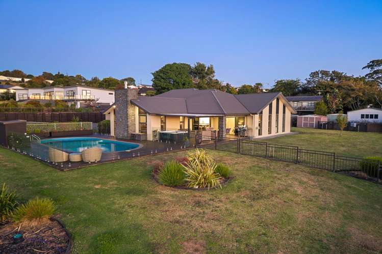 11 Bernora Crescent Bombay_55