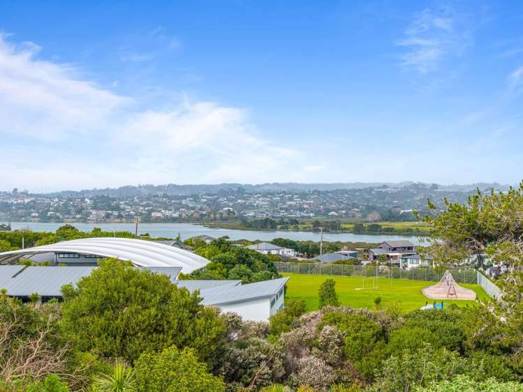 26 Ascension Crescent Orewa_9