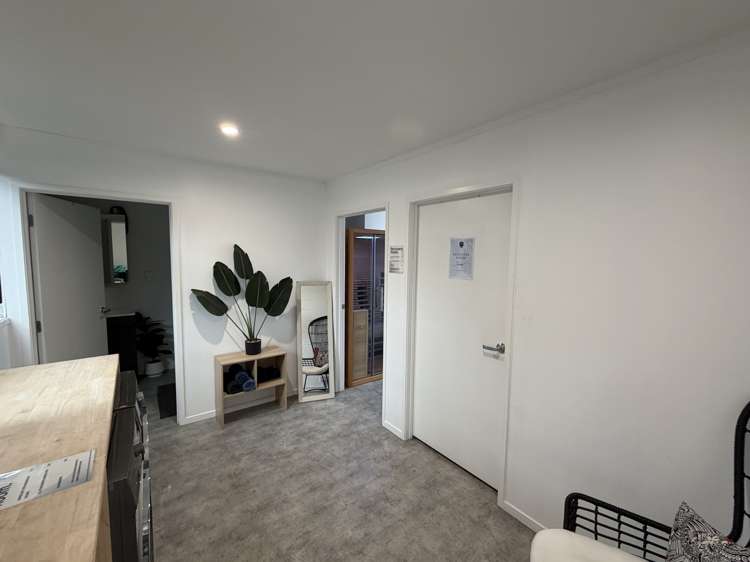 E/249 Moore Street Howick_5