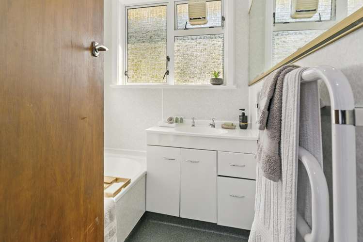 347 Main Road Tawa_9