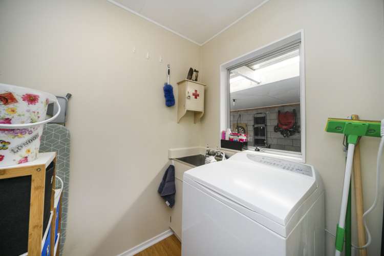 8b Geraldine Crescent Cloverlea_14