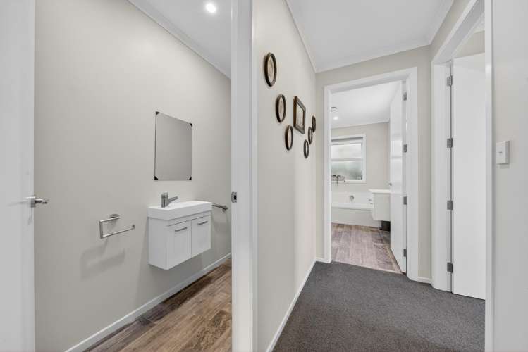 10 Coralie Place Lansdowne_15