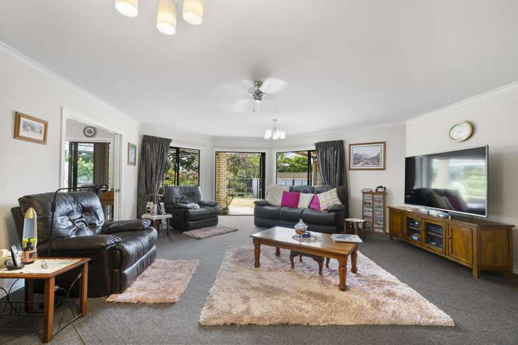 9 Cherry Lane Martinborough_3