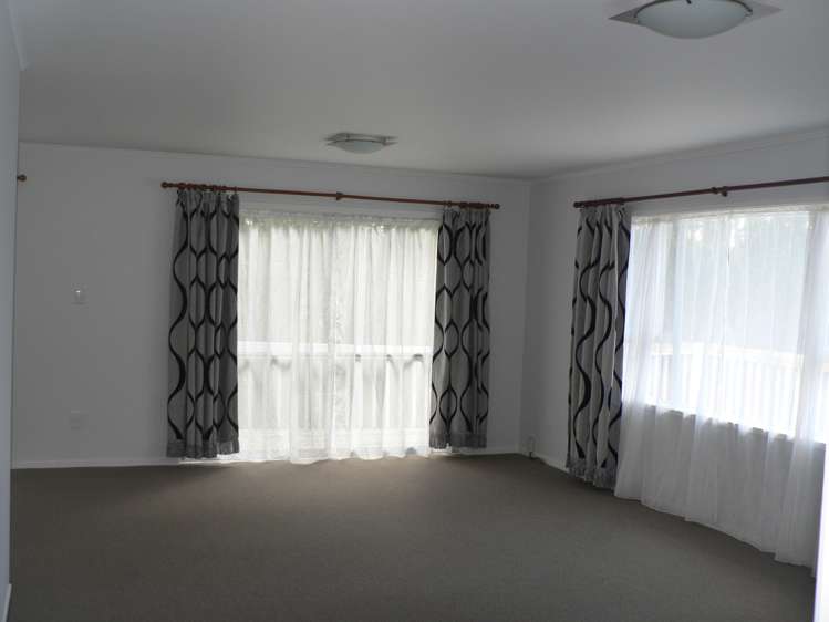 75 Vandeleur Avenue Birkdale_3