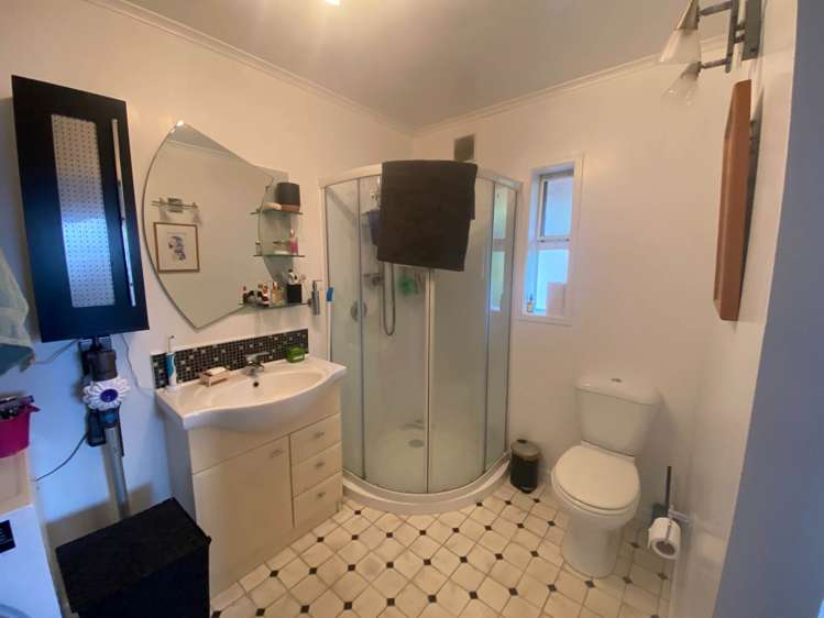 2/22 Alton Avenue Hillcrest_11