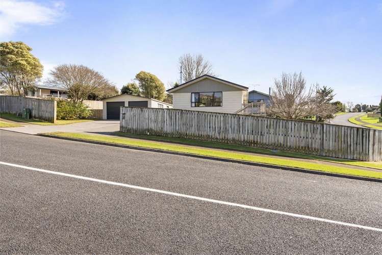 43 Riversdale Drive Merrilands_35