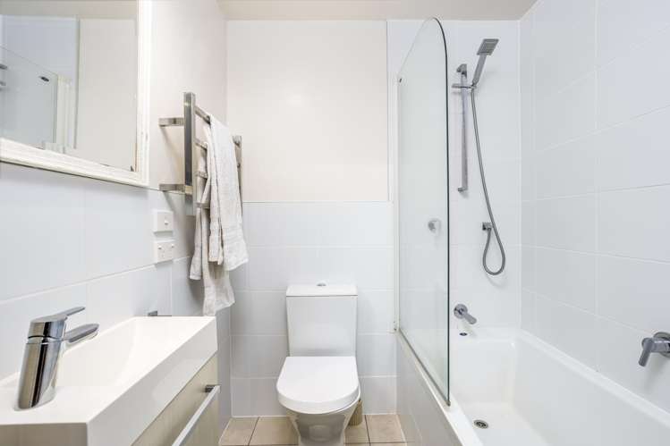 8 Swann Beach Road Stanmore Bay_23