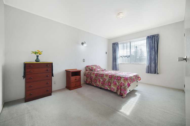 1 Hedge Row Sunnyhills_6