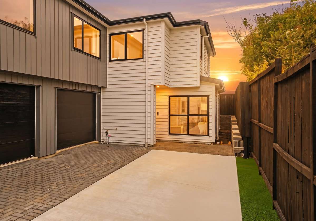 6/8 Buller Crescent_0