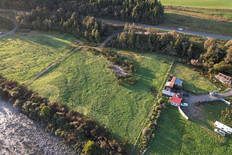 916 Old Christchurch Road Hokitika_14