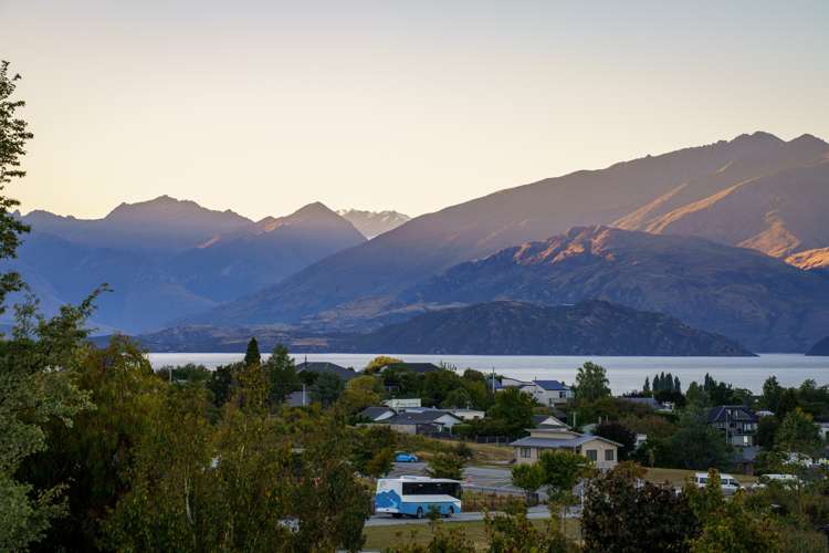 86 Kings Drive Wanaka_10
