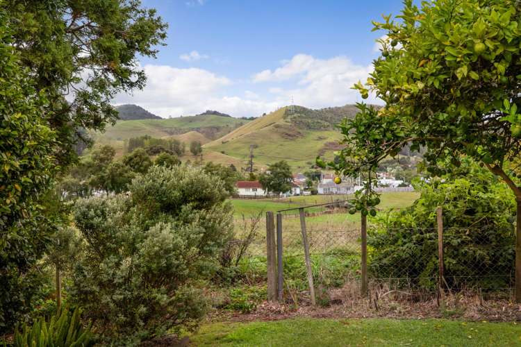 5 Thames Road Paeroa_13