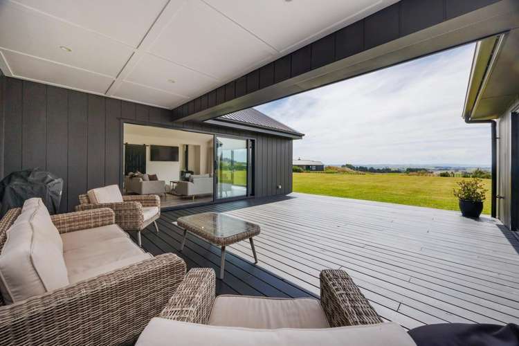 2 Mataki Lane Halcombe_2