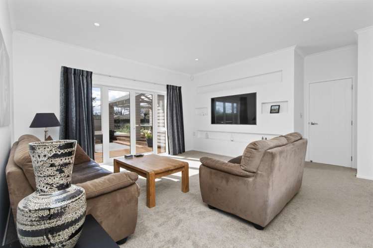 16 Camdon Place 2756_9