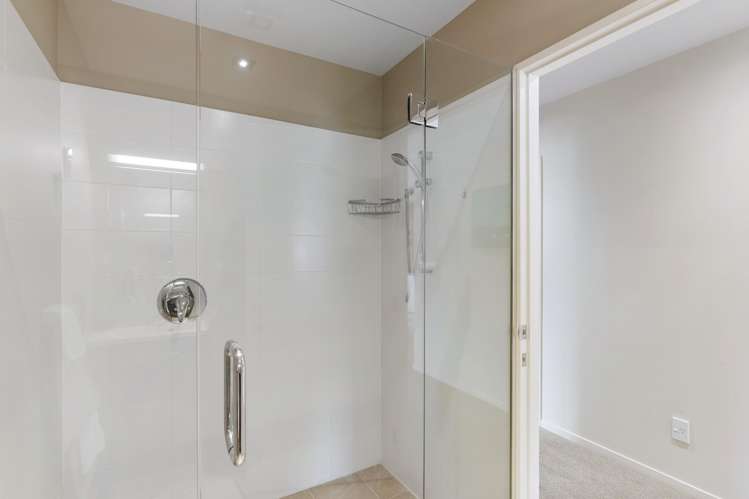 58 Royalle Mews Botany Downs_13