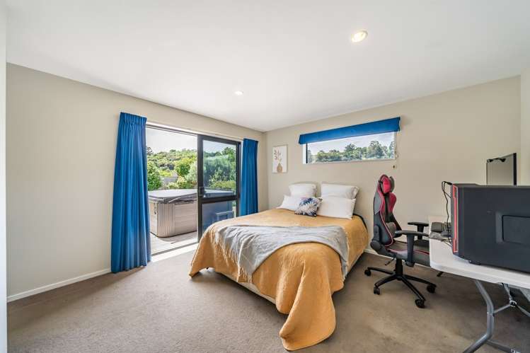 14 Tararua Close Aotea_21