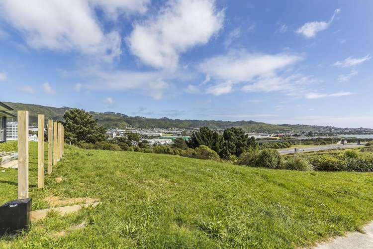 11 Wairau Lane Aotea_4