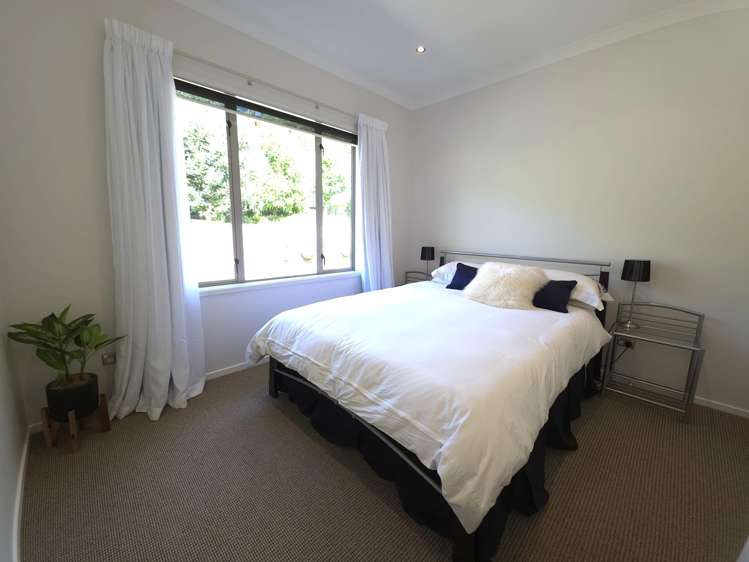 28 Churchill Drive Taradale_18