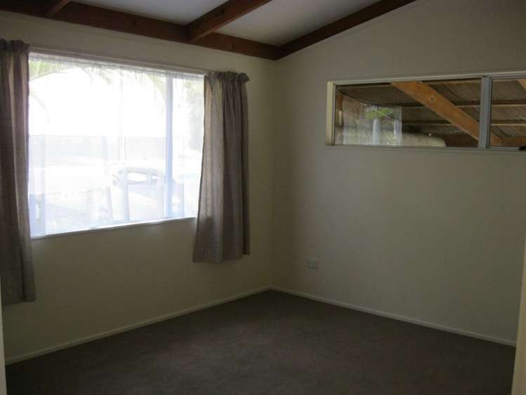 22 George Street Hikurangi_4