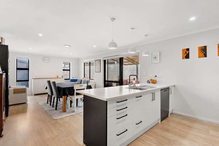 29 Lippiatt Crescent Pokeno_32