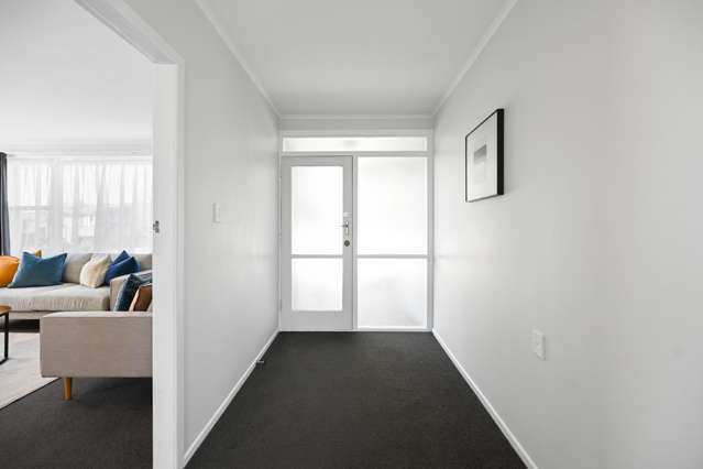 13 Frederick Drive Dinsdale_3