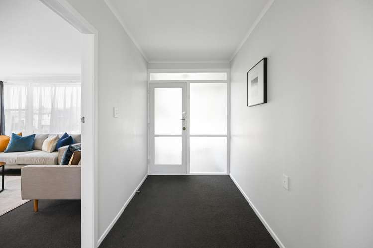 13 Frederick Drive Dinsdale_3