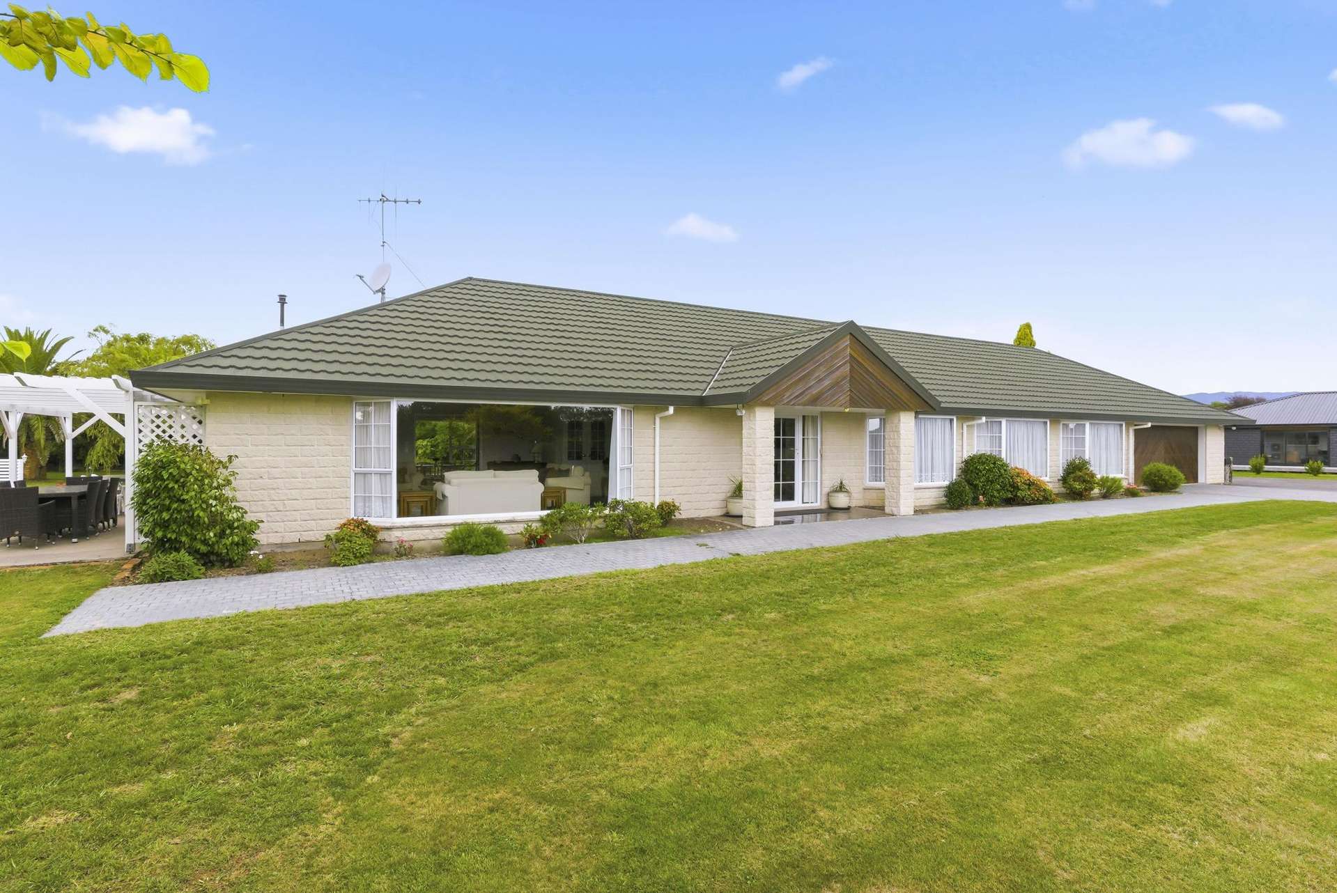 4 Lakewood Grove Levin_0