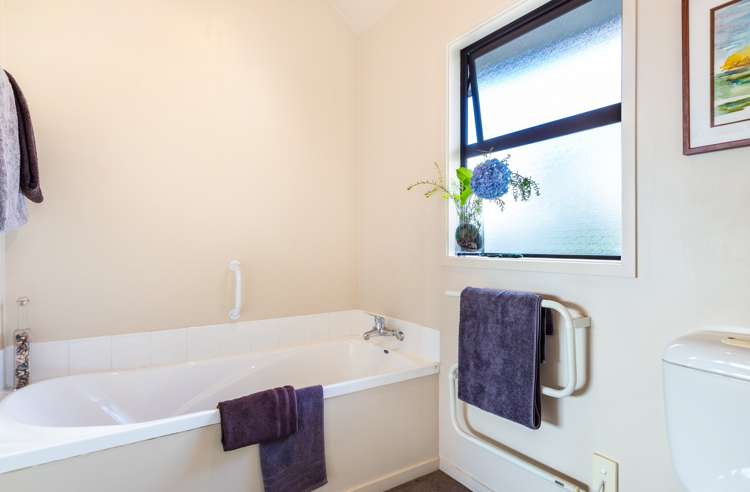 2/83 Rainbow Drive Taupo_27