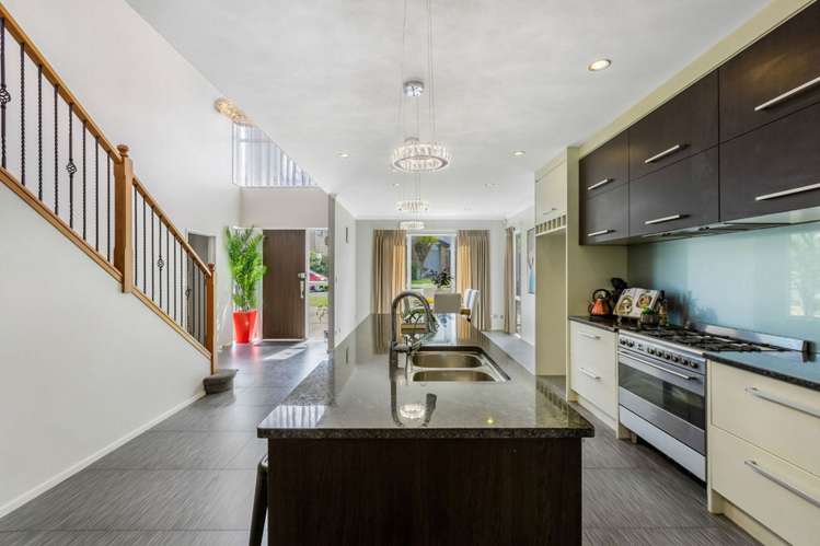 8 Andy Crescent Flat Bush_5