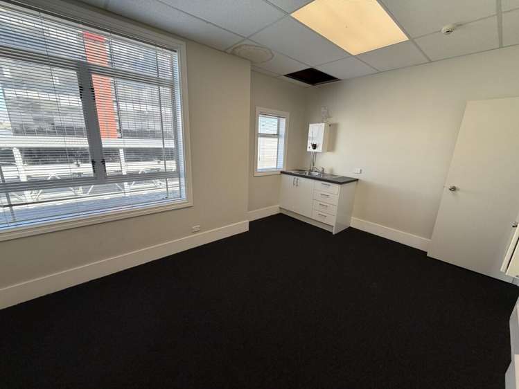 Part Level 2, 20 Alma Street Hamilton City Central_2