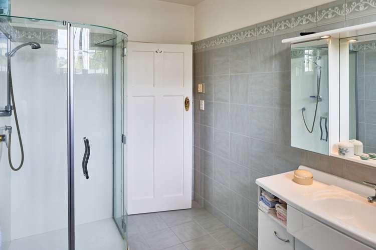 27 Military Road Boulcott_10