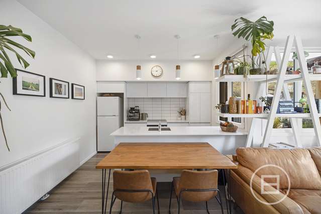 1 /4 George Bullen Lane Arthurs Point_2