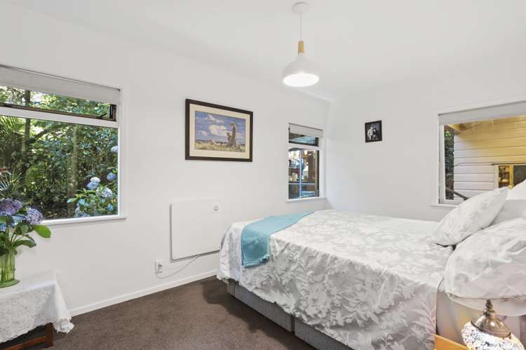 1 Ngaio Road Titirangi_11