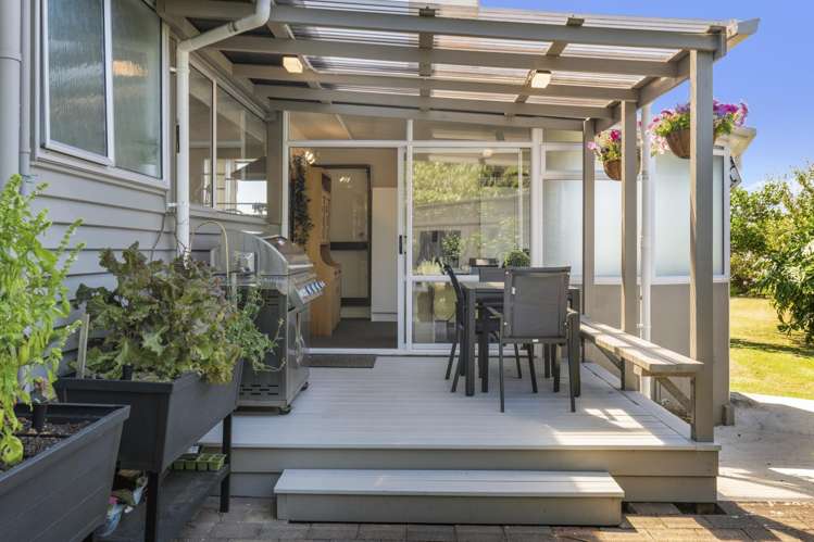 2 House Avenue Mangere Bridge_22