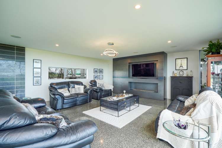 89 Sunrise Drive Seaward Bush_8