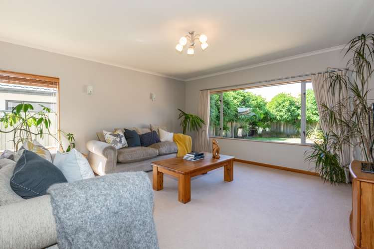 3 Forbury Way Taradale_4