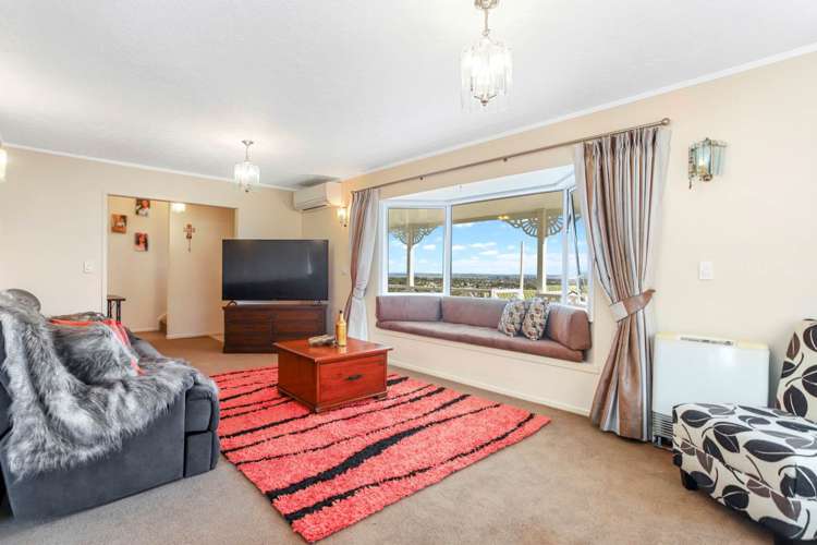 67 Eugenia Rise Totara Heights_5