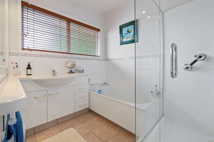 1/105 Landscape Road Mount Eden_12