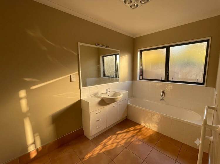 27 Emyvalie Place Dannemora_12